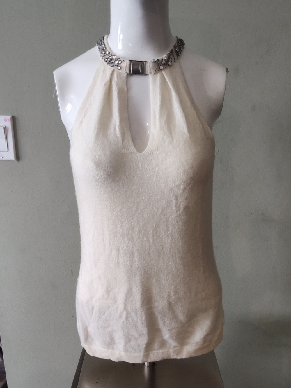 Saks 5th Ave Winter White Rhinestone Neck 100% Cashmere Sleeveless Sweater Top